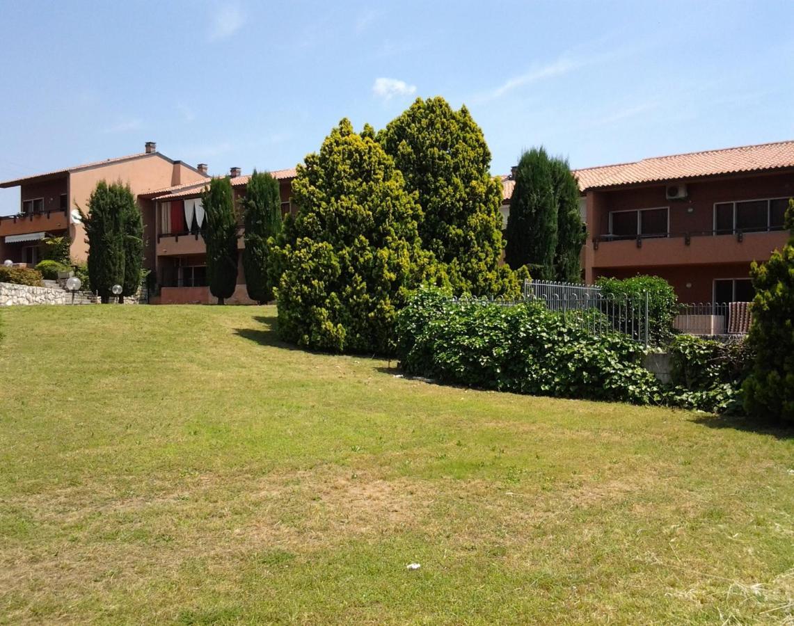 Appartamento Filippo Castelnuovo del Garda Luaran gambar